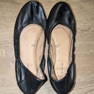 Black ballet shoes